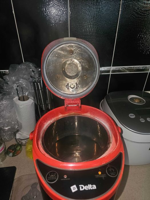 Термопот 4.5л в рабочем состоянии