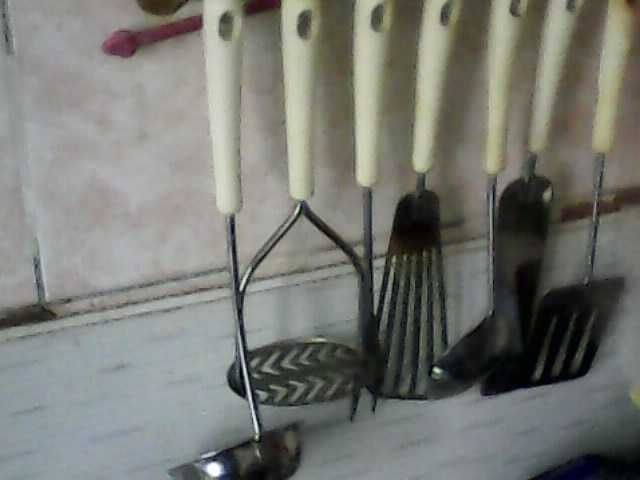 Столовые приборы ложки вилки новые .