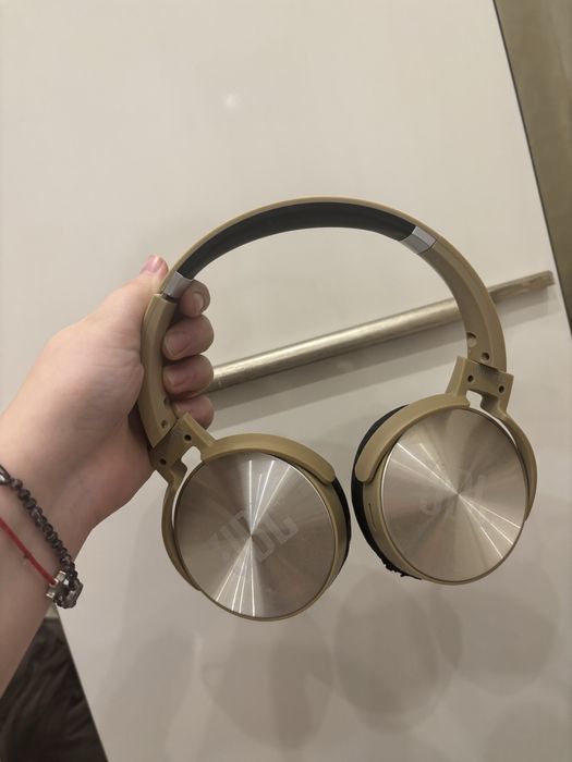 Слушалки JBL wireless  бежави / кафеникави