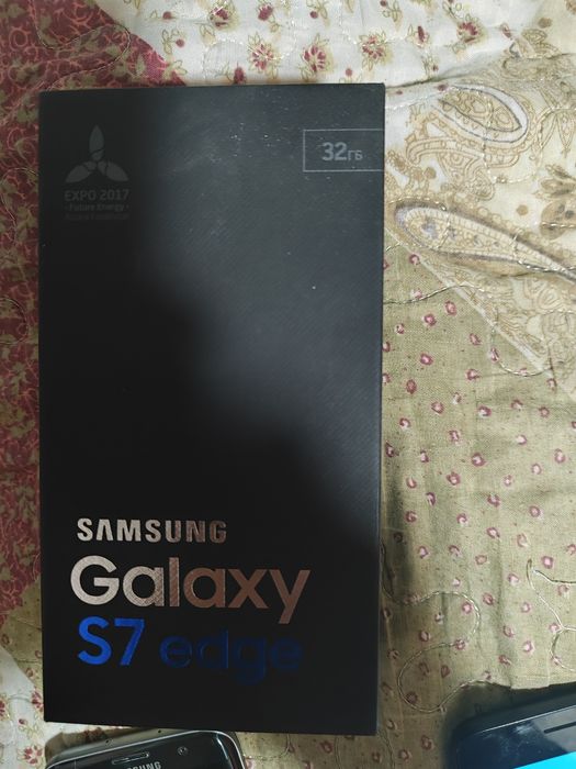 Продаю телефон Samsung