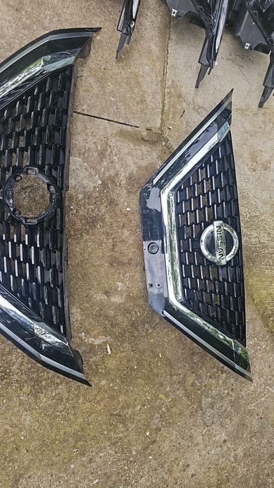 Grilă far nissan qashqai