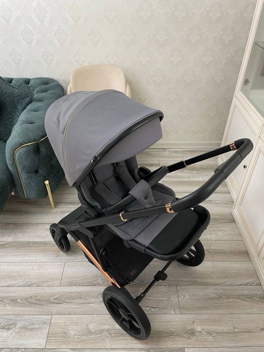 Продам коляску 2в1 Carrello