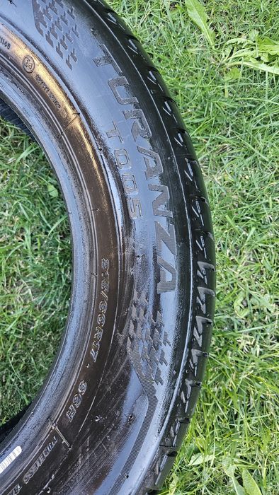 Anvelope Bridgestone 215/60 R 17