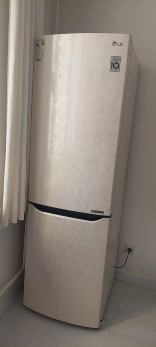 Продается холодильник