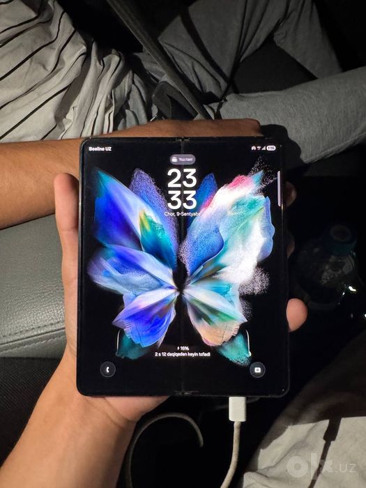 Samsung z fold3 5g
