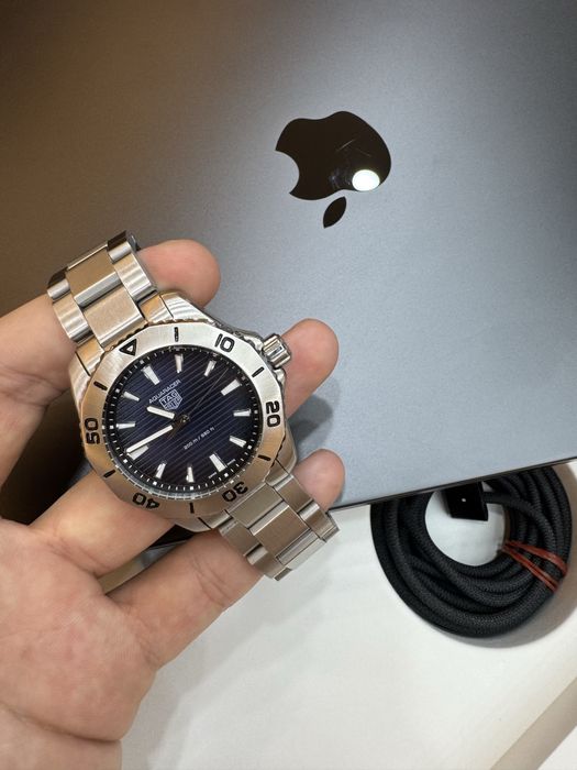 Tag heuer aqua racer 200m professional