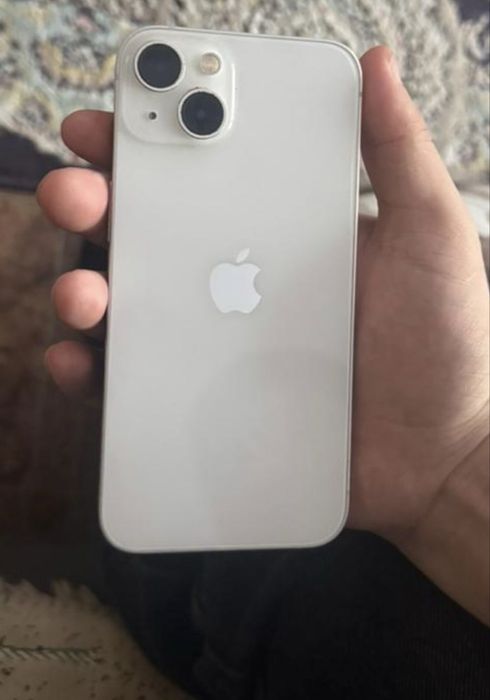 iphone13 цвет белый телефон идеал