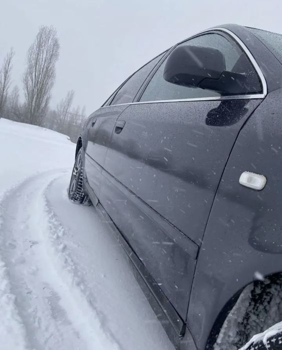 Машина в идиале на активном ходу