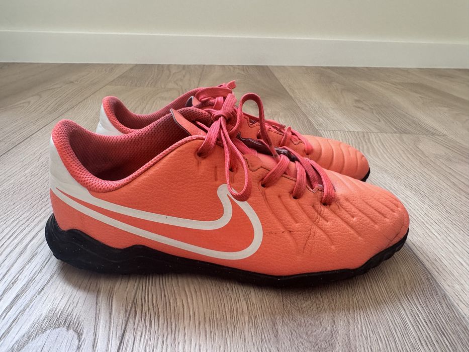 Ghete fotbal Nike, marimea 36