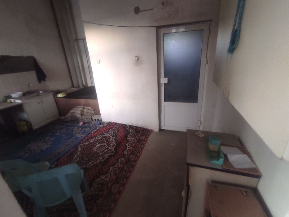 Uy sotiladi xovli sotix 10 xonalar soni 7