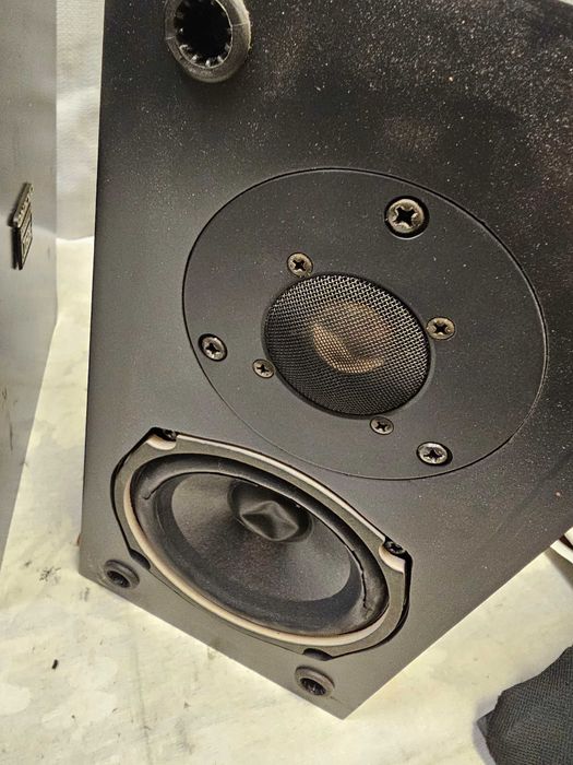 Titlu: Boxe Raft Surround Onkyo THXS-1L THXS-1R Certificare Lucasfilm THX Made in Germany Borne Aurite Proiect Reconditionare Camera Copii Jucarii