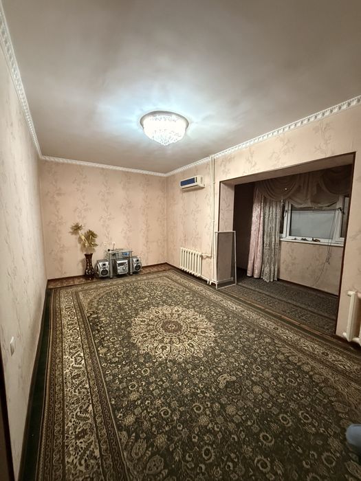 Продветься 2 х ком квартира