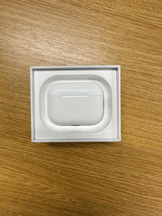 AirPods Pro 3 (2026) - Stare impecabilă