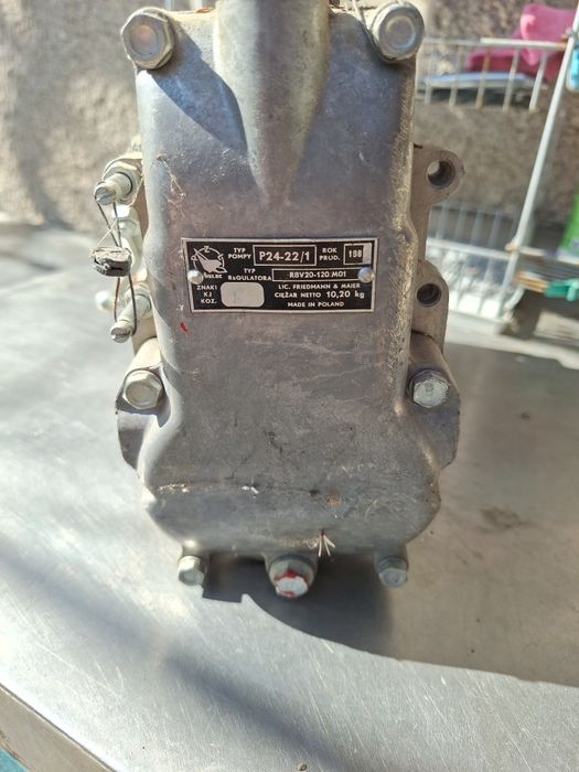 Дизелова инжекционна помпа PZL Mielec P24-22/1 – ретро, трактор/камион
