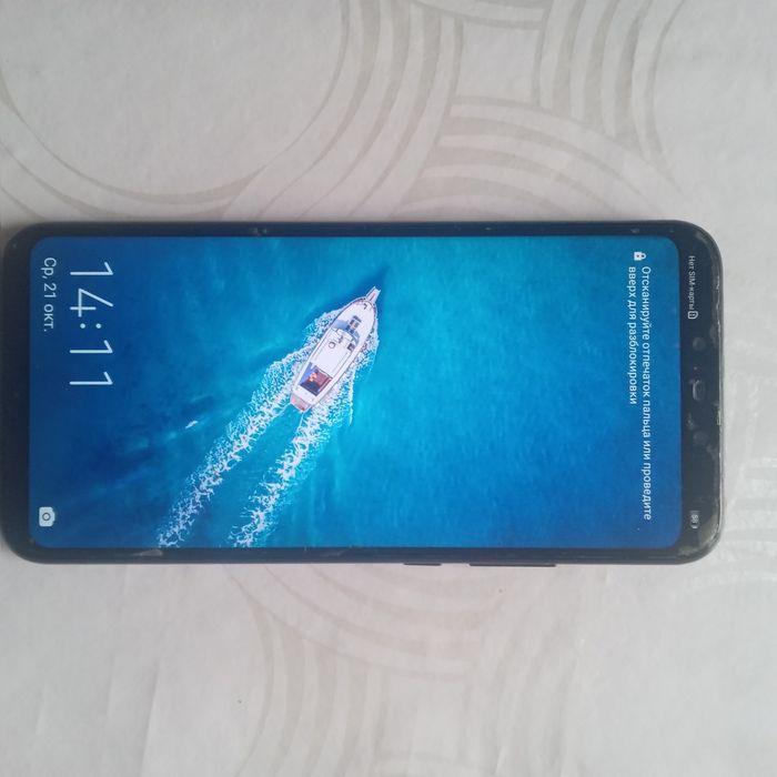 Продам смартфон Huawei Mate 20 Lite