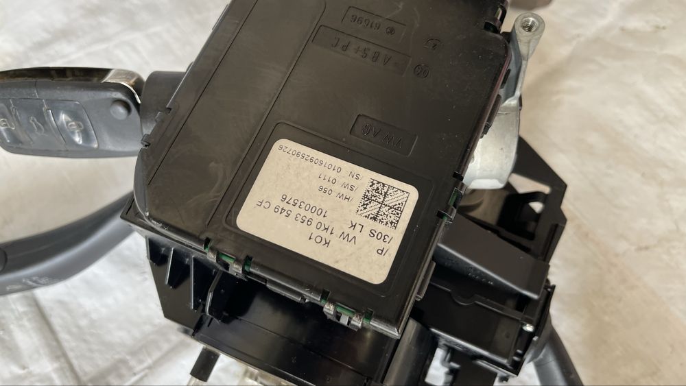 Кормилна рейка с лентов кабел и ръчки за светлини Skoda Octavia 4x4