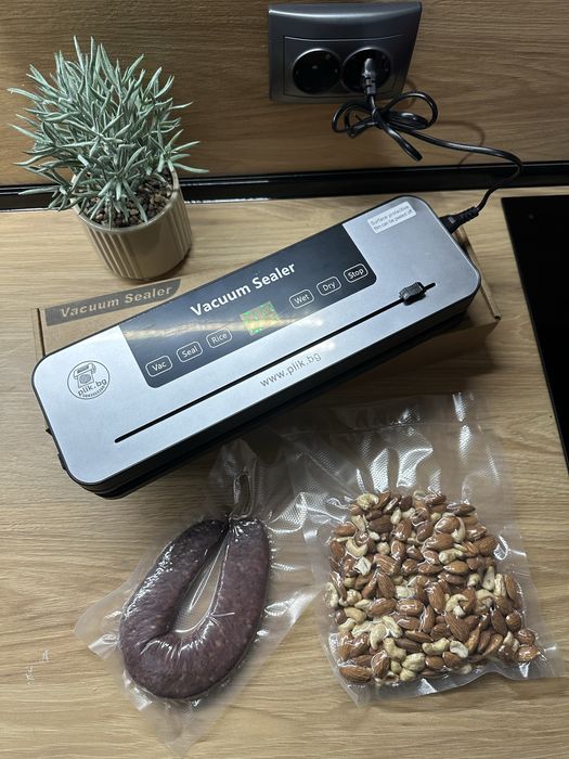 Вакуум машина за вакумиране на храна с гофрирани пликове