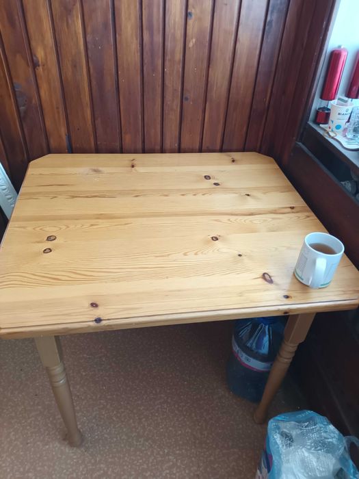 Голяма дървена кухненска маса 80/90см- уникална, правена по поръчка!