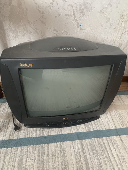 продам рабочий телевизор