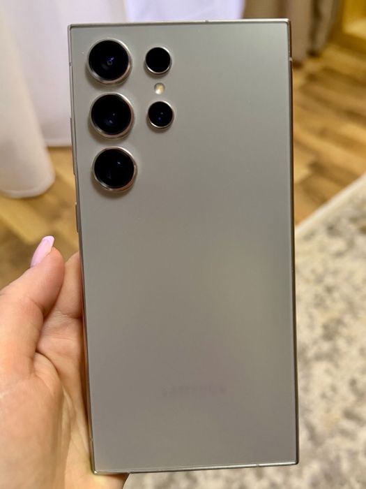 Samsung Galaxy S24 Ultra 256gb Natural Titanium Impecabil