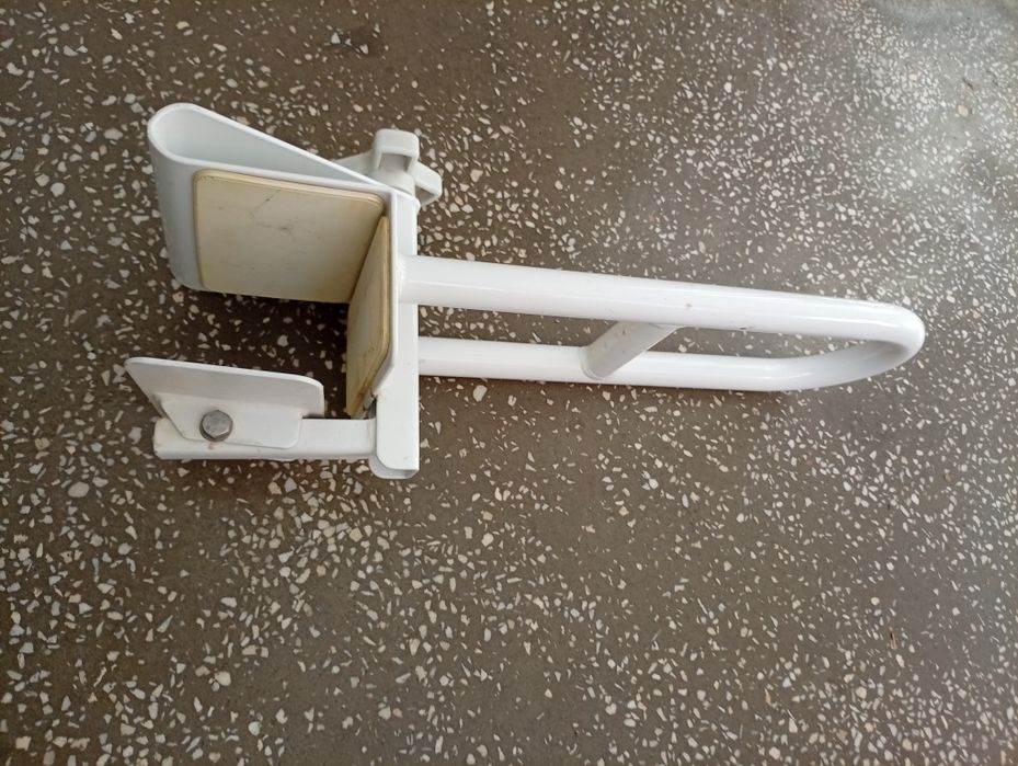 Mâner ajutator cadă