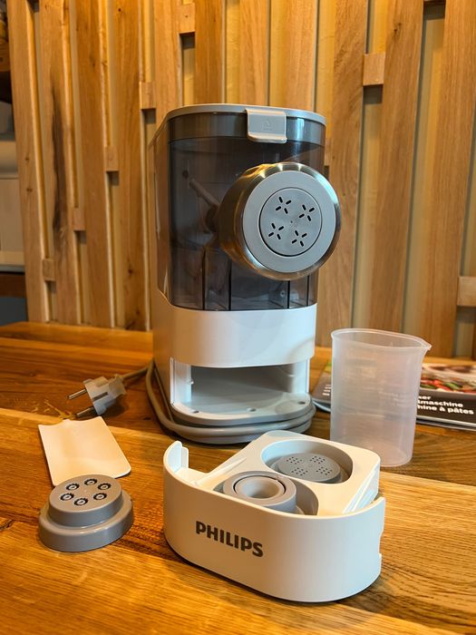 Aparat de facut paste Philips HR2345/19