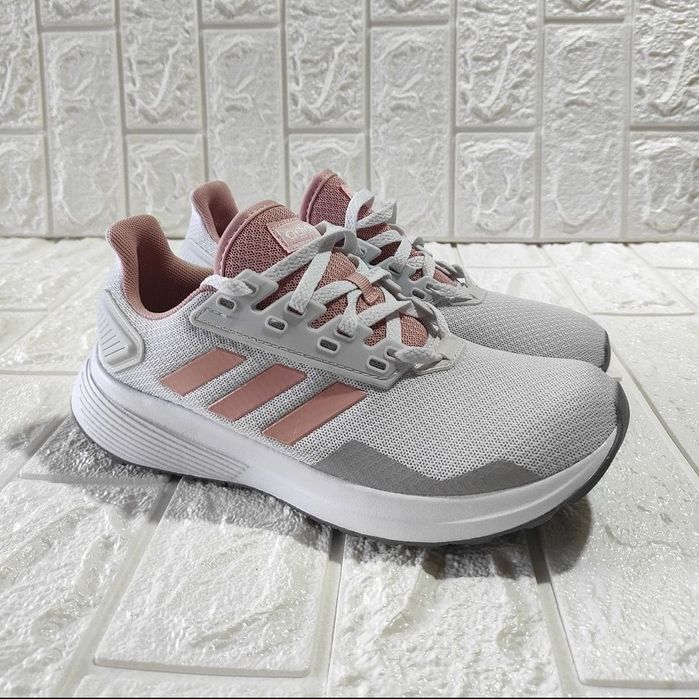 Încălțăminte Adidas