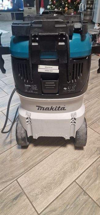 Прахосмукачкa Makita VC4210L