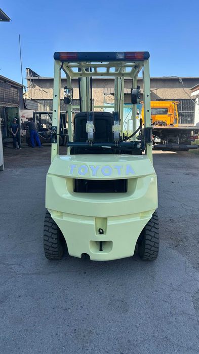 Продам Вилочный погрузчик (кара)