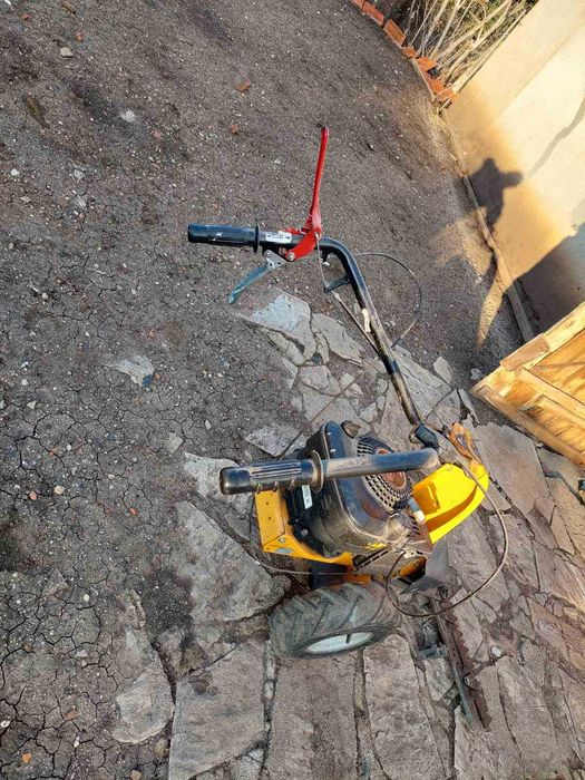 Продавам Палцова косачка