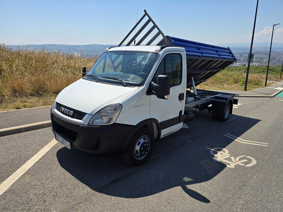 Iveco daily basculabil 50c15. 35c15. 35c18. 70c.  65c. Mercedes