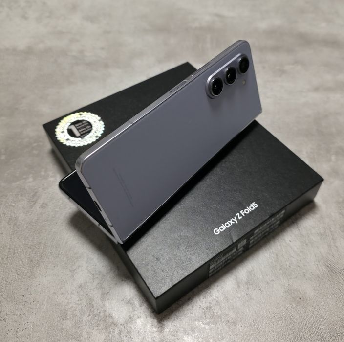 Samsung galaxy z fold 5