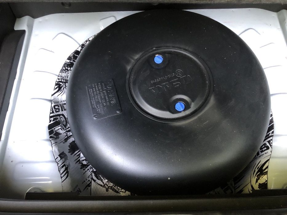 Трекер-2 2023, краска тоза, автомат коробка, 43000 км юрган вариантга