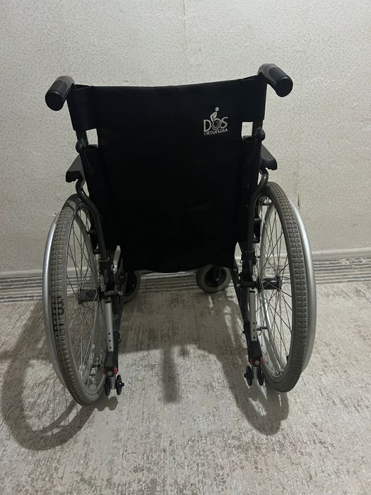 Инвалидная коляска