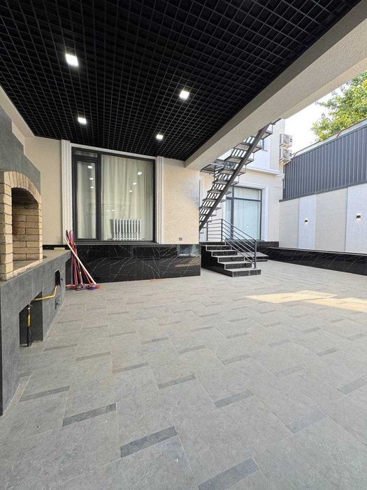 ЕВРОДОМ с бассейном и сауной | 5 соток | 450 м² |