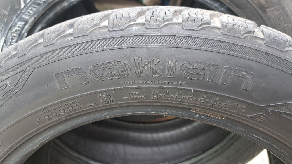 Зимни гуми NOKIAN 215 55 18  99V XL SUV