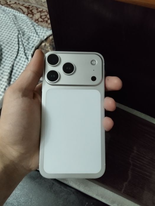 Iphone 11 17 pro korpusda