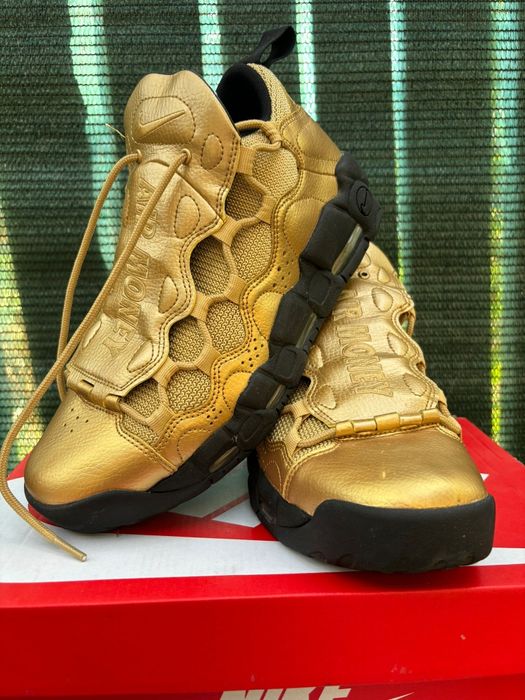 Nike air more money