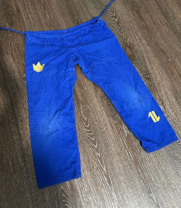 Продам кимоно для бжж kingz