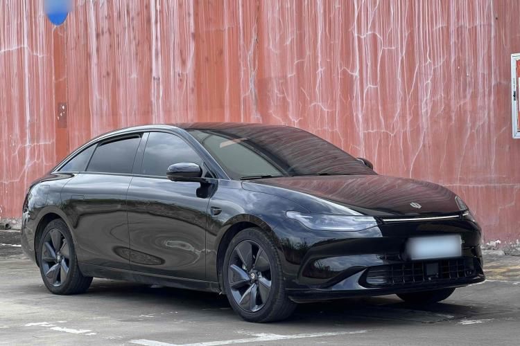 Продаёться презентабельный Leapmotor C01 Smart Long Range 717 km фулл