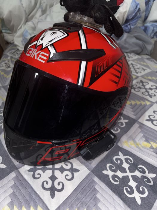 продаю шлем GIKE