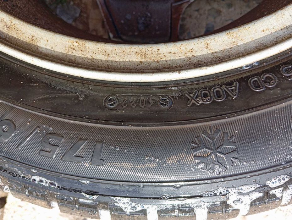 Зимни гуми с джанти за пежо R14 175/65