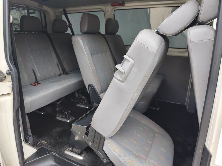 Autoturism VW Transporter T5, 1.9 TDI, euro 4, 86 CP, 9 locuri M1,  import Olanda