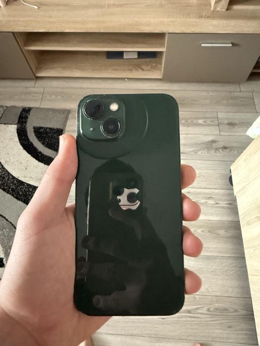 Vand iphone 13..