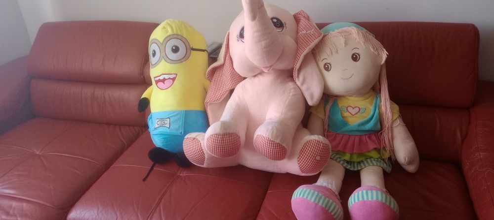 Големи плюшени играчки