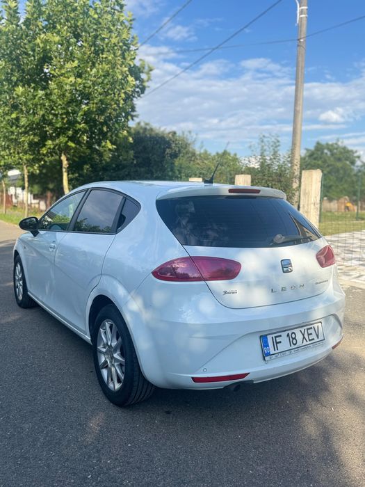 SEAT Leon 2012 — imagine 4