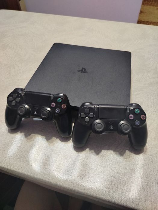 Playstation 4slim