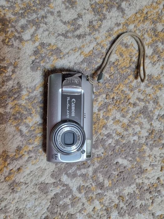 Продается цифррвой фотоаппарат Canon A470