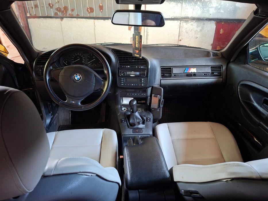BMW 3 Series 1994 — imagine 4