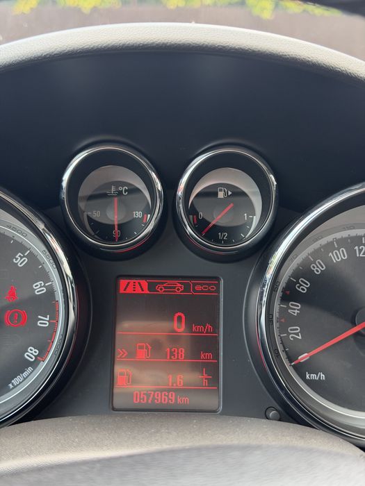 Vand Opel Astra J 2018